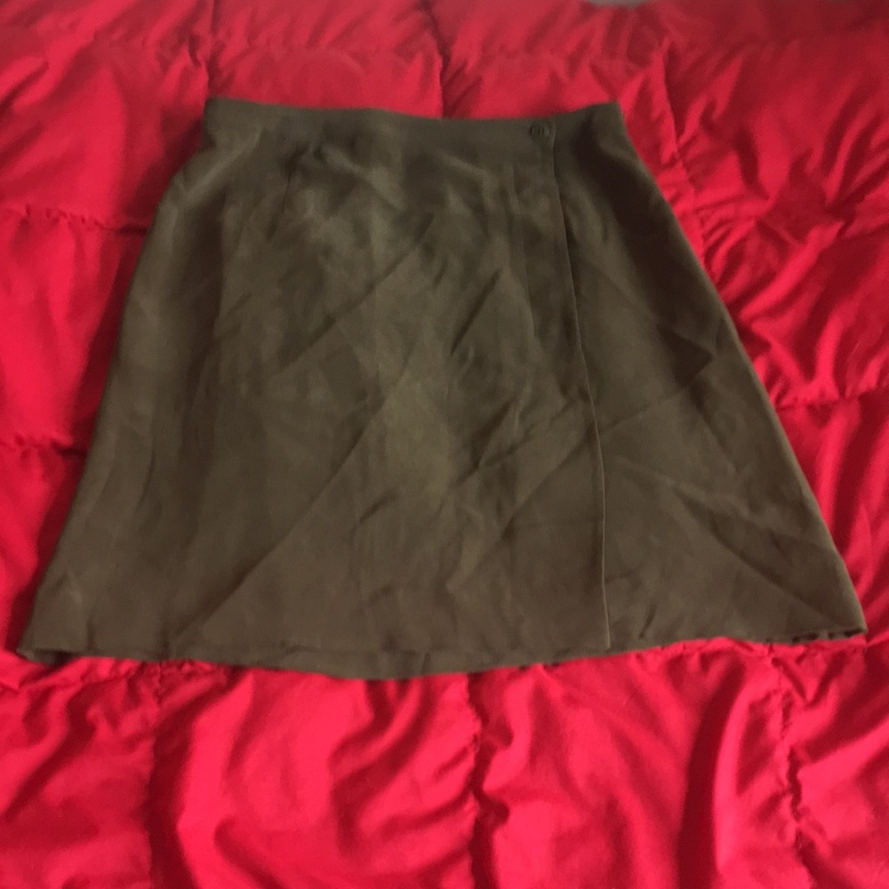 NWOT Jones New York 100% Silk Wrap Skirt